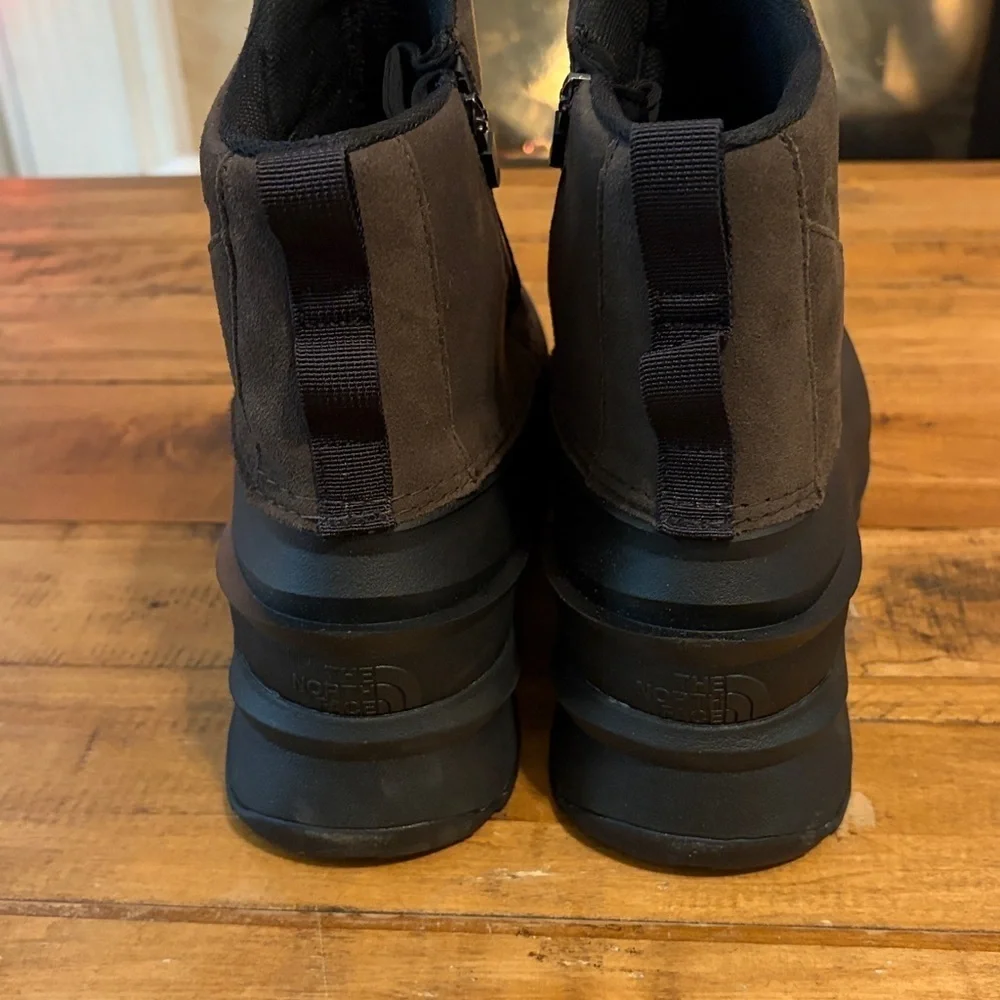 The North Face Chilkat Black Insulated Boots size 12.5